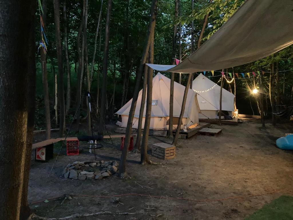 Готель Glampspace - Szlak Beskidzki Мендзибродзе-Бяльське Екстер'єр фото